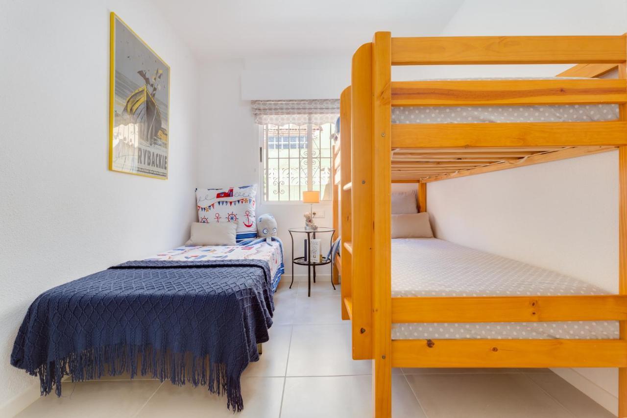 Casa Torre Y Mar With 2 Bedrooms Pool Barbecue Patio & Sun Terrace
