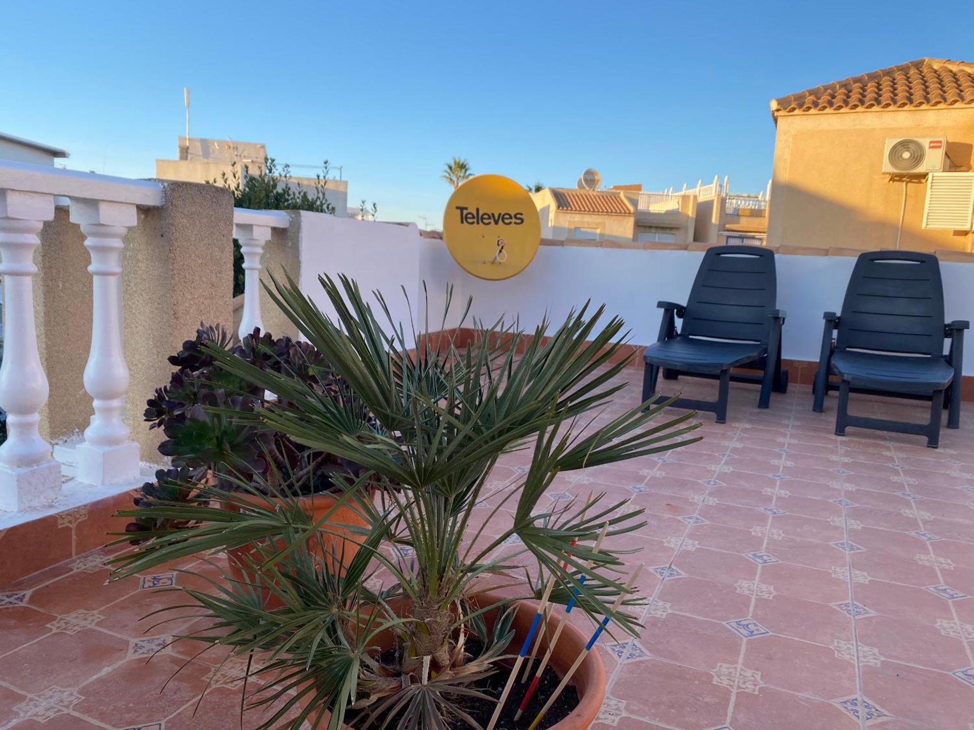 Casa Torre Y Mar With 2 Bedrooms Pool Barbecue Patio & Sun Terrace * Torrevieja